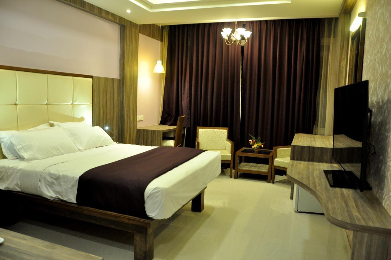Panaji Residency Hotel ภายนอก รูปภาพ